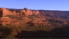 Flying Over The Canyons (飞越峡谷)