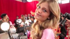 Angels Of Victoria's Secret Fashion Show 2010 By Justin Wu