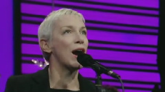 Annie Lennox - The Holly and The Ivy Regis & Kelly