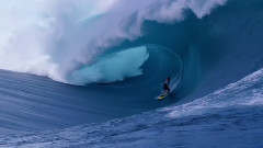 Surfing The Heaviest Wave In The World