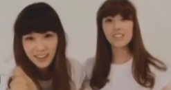 靠近