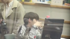 Kiss The Radio