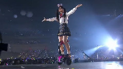 制服の羽根