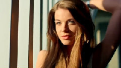 Laura B