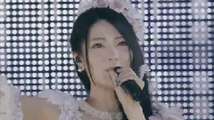 白いシャツ