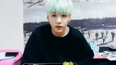 V app LIVE BTS on stage-SUGA