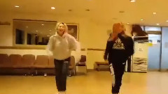 Hyoyeon & Min Dance Battle