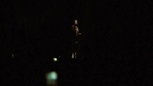 蓝尼·克罗维兹 - Strut