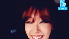 V APP Tiffany In Paris Talk Cut