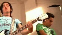 Allison《Fragil (Video)》