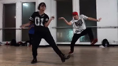 SHE TWERK