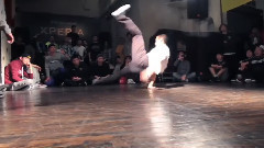 TATSURO SKI vs BLOCKEN