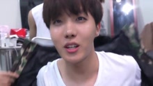 防弹少年团 - 防弹少年团 BANGTAN BOMB 16/04/30 (j-hope is trying to wear contact lenses.)