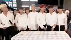 Mini Fan Meeting