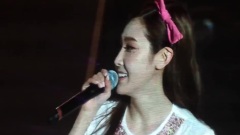 Jessica感觉很热