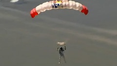 3.9万米太空跳伞