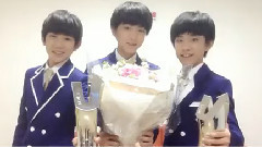 TFBOYS 一周年 - TFBOYS一周年纪念册