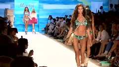 Sexy Eye Catching Brand Maaji Swimwear Hot Show