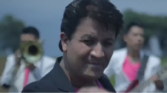 AY LA DEJAMOS