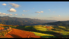 东川红土地