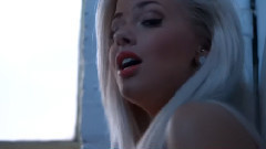 Champagne Lips