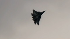 Ошеломительные маневры истребителя ПАК ФА (Т-50)
