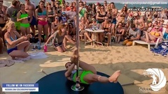 索波特海滩火辣性感的少女钢管舞