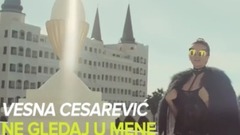 NE GLEDAJ U MENE