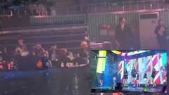 EXO & BTS台下观看 Twice PIT-A-PAT & TT