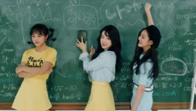  - A Girl Like Me 预告2