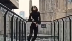 美女热舞