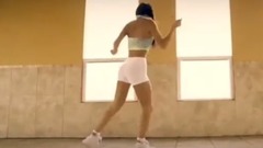 外国妞的鬼步舞
