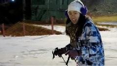 在滑雪场巧遇