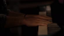 Raul Gómez - Never Let Me Go (Primer Plano)