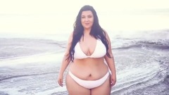 PLUS SIZE BIKINI LOOKBOOK march 2017 MALIBU, CALIFORNIA