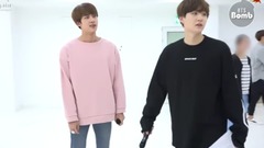 BANGTAN BOMB更新:合作舞台 防弹少年团SIN练习室彩排