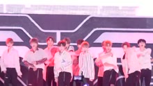 Wanna One - Burn It Up - 2017 FEVER FESTIVAL 17/09/30