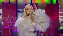 Gwen Stefani - Santa Baby 现场版 2017