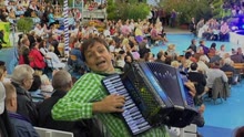 Dorfrocker - Und ab geht die Lutzzzi (ZDF-Fernsehgarten 18.09.2011) (VOD)