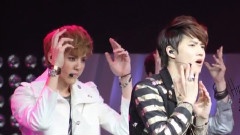 2 Hot Kris &