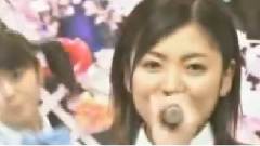 裙摆飘飘