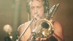 Looking For Love (en studio)
