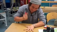 玩刀的技术少年
