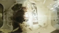 电影<极乐空间>