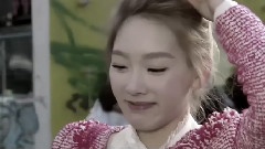 靠近