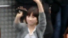 Waving & Eating