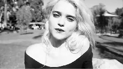 Sky Ferreira - Everything Is Embarrassing