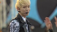 SHINee冒雨激情四联唱