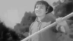 太阳出来亮堂堂
