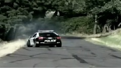 警车 & 两轮摩托山路漂移